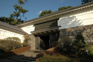 常盤木門
