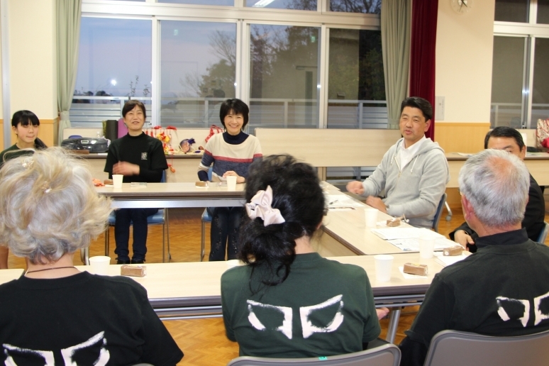 懇談会の様子