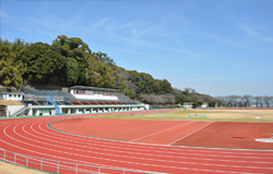 城山陸上競技場