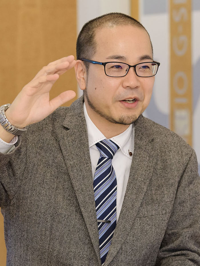 井手英策(検討会座長・慶應義塾大学教授)
