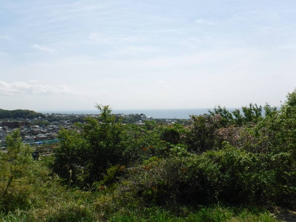 羽根尾史跡公園高台からの風景（海）