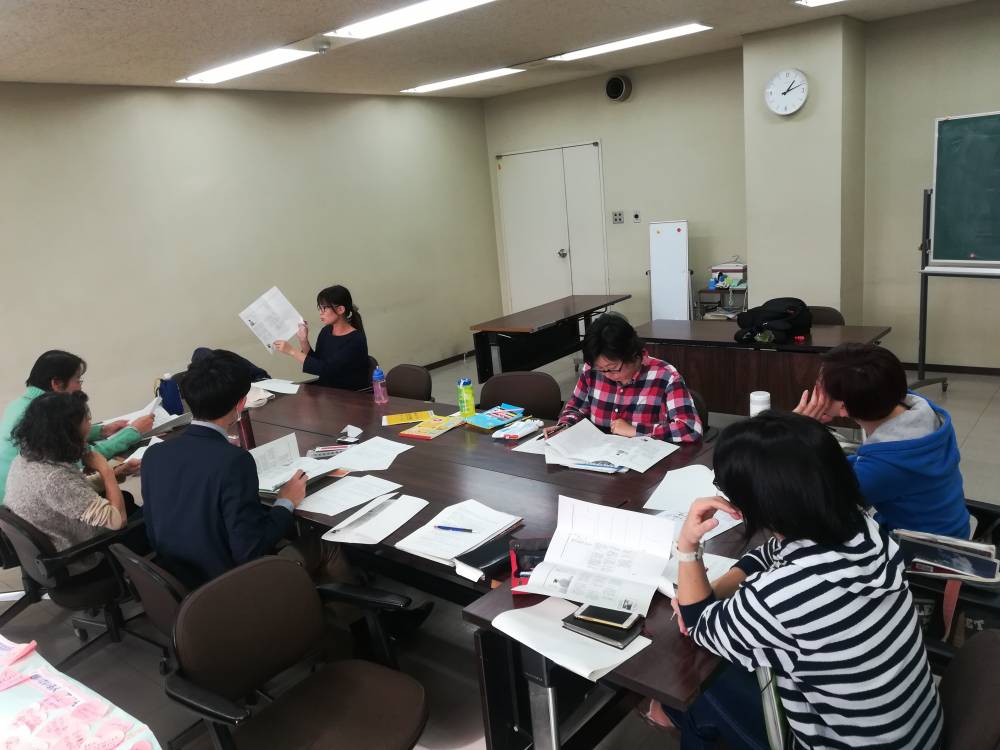 編集会議の様子