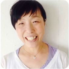 鎌仲ひとみ