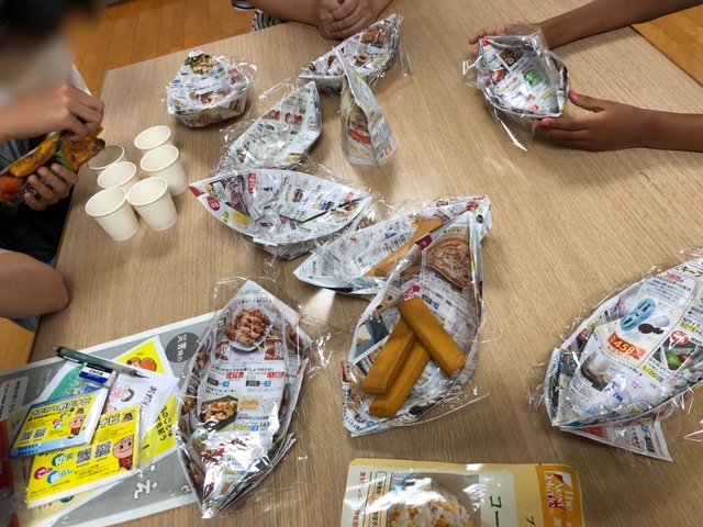 非常食と折り紙食器