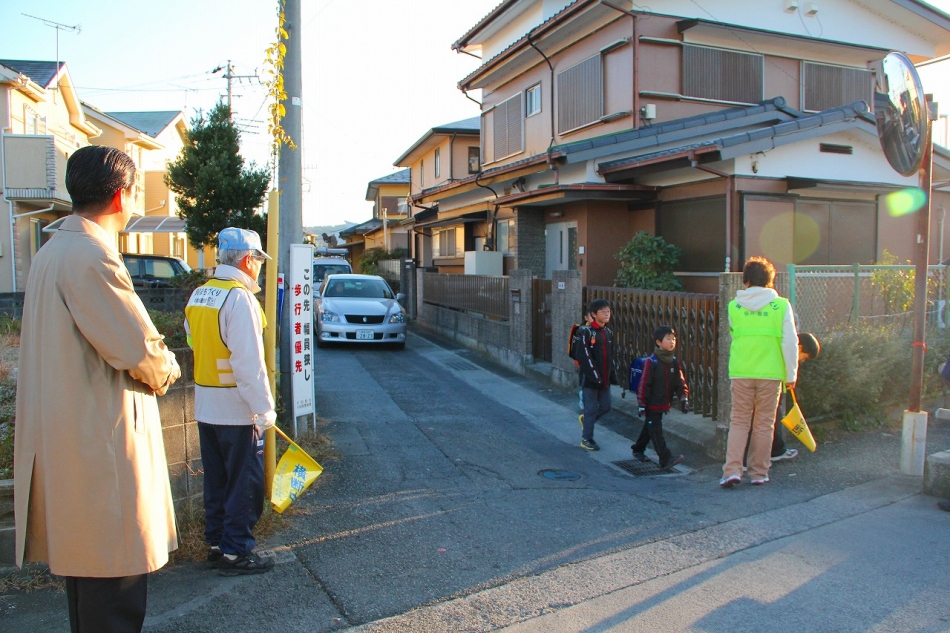 狭い抜け道も安心