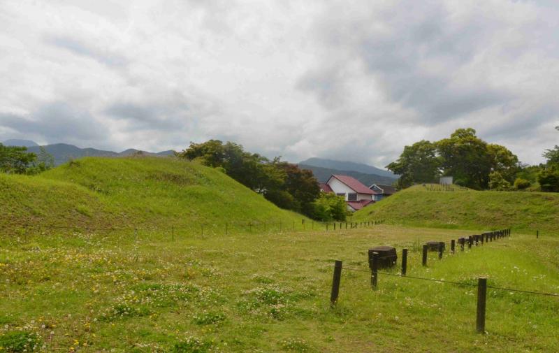 （写真１）三の丸外郭 新堀土塁