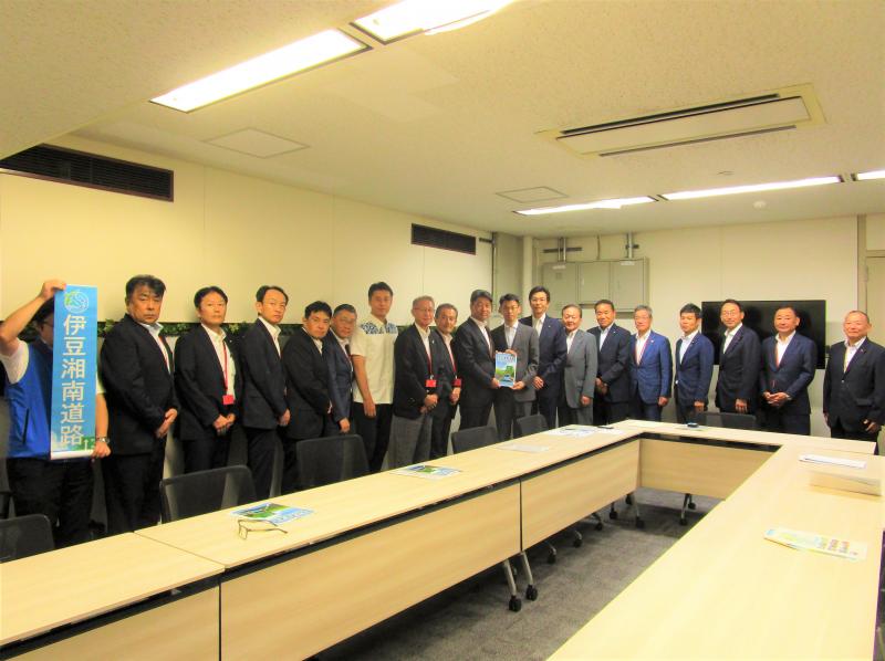 国交省　石和田道路局次長への要望