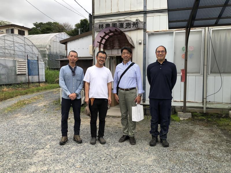 醸造家の大岡さん、ワイン農家の藤沢さん、育種家の林さんと