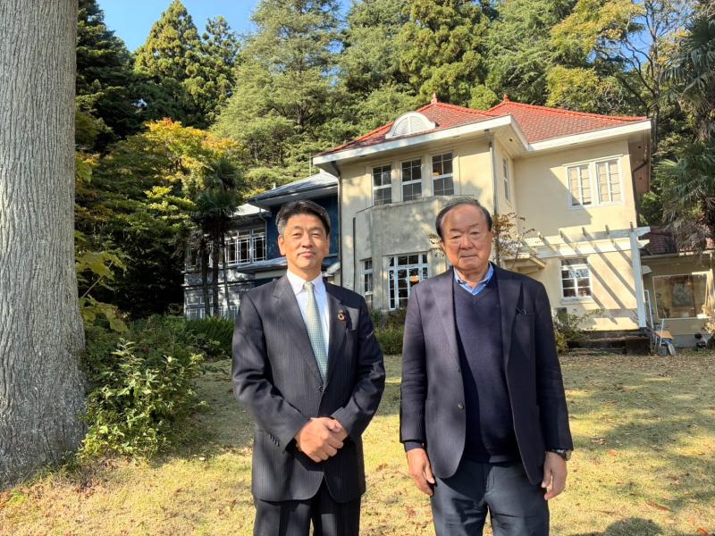 山縣有朋記念館にて、末裔の山縣有徳さんと