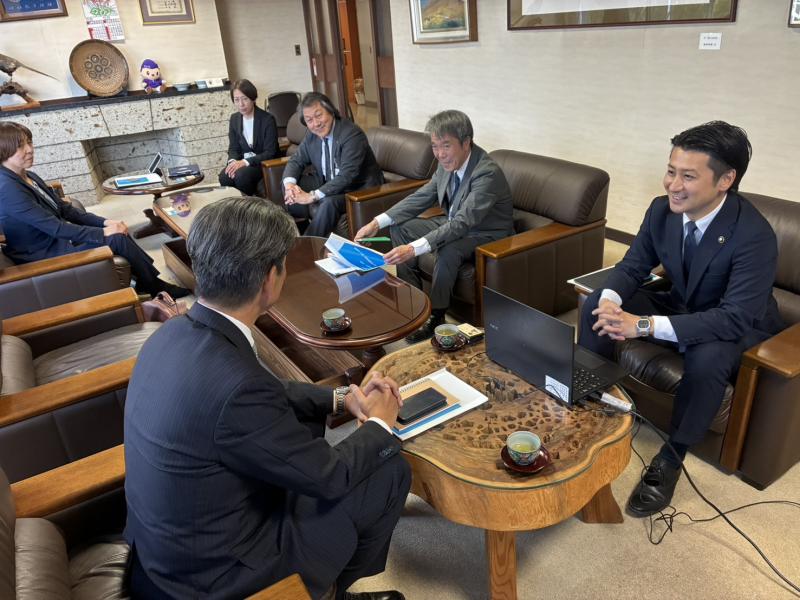 矢板市の職員さんたちとミーティング