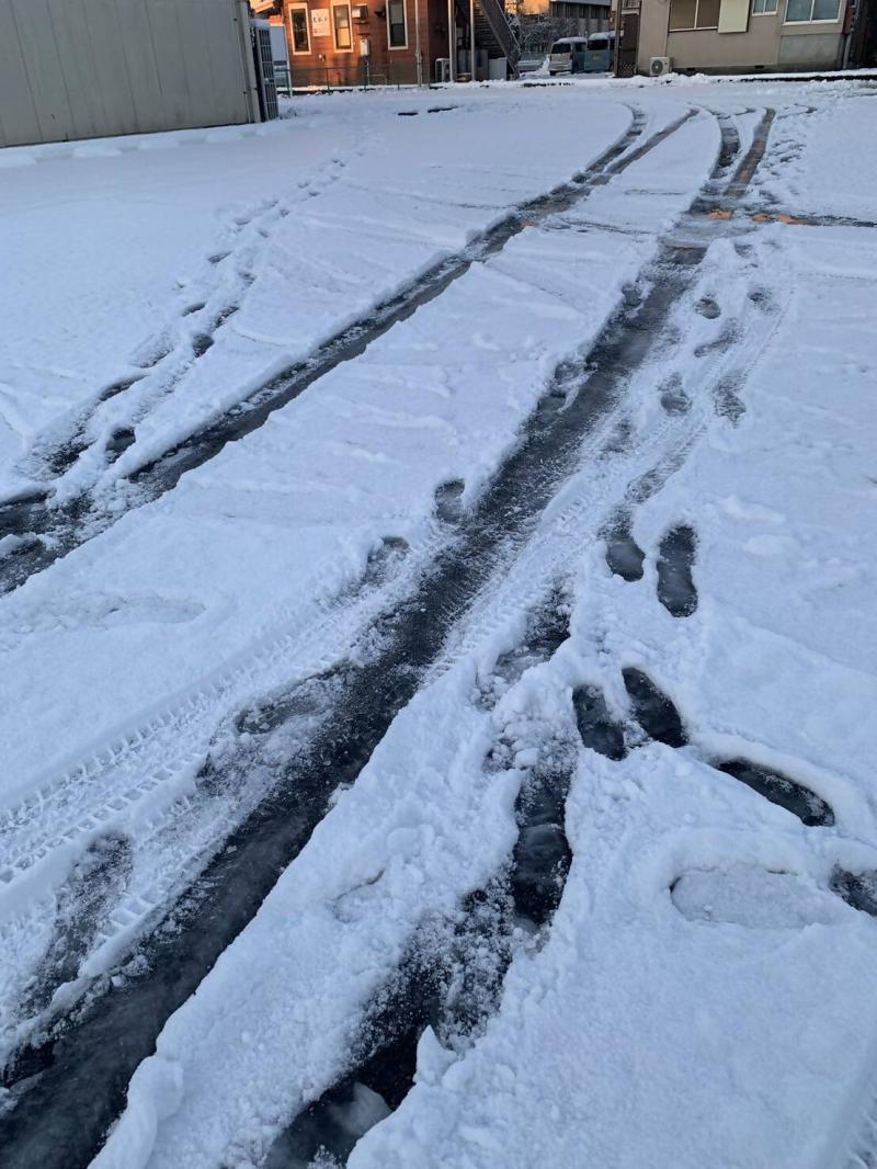 路面凍結した市道②