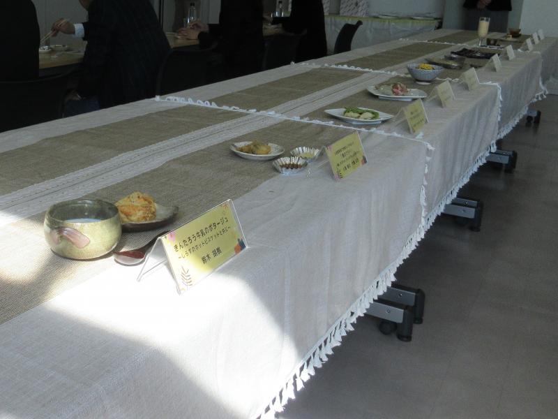 ずらりと並んだ、10の提案作品