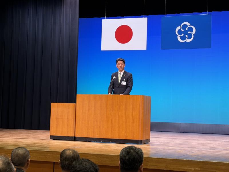 幹部職員への事例交付式にて訓示