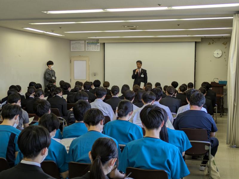 新採用医療職へ市長講話