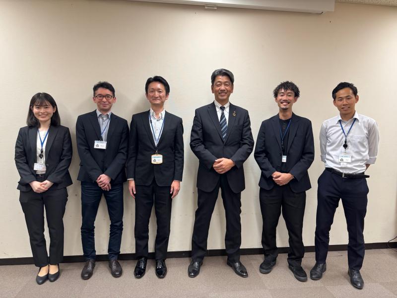 他組織への派遣から戻り帰任報告してくれた職員らと
