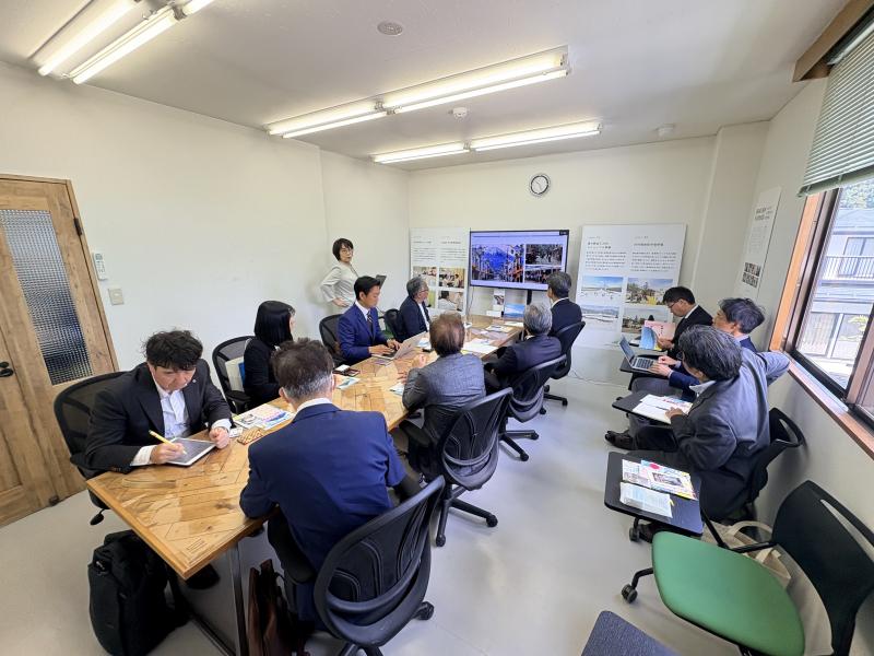 富士吉田まちづくり公社にて、取り組みの概要につきレクチャー