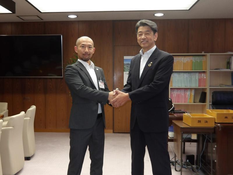 JICA海外協力隊に剣道の経験を生かし参加する小林亮一さん
