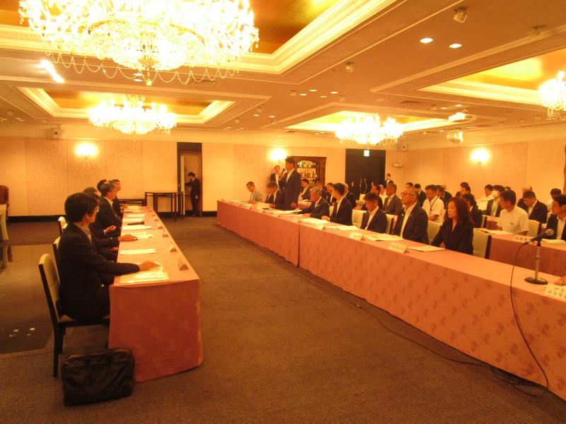 圏央道・新東名高速道路等整備促進大会にて、意見発表