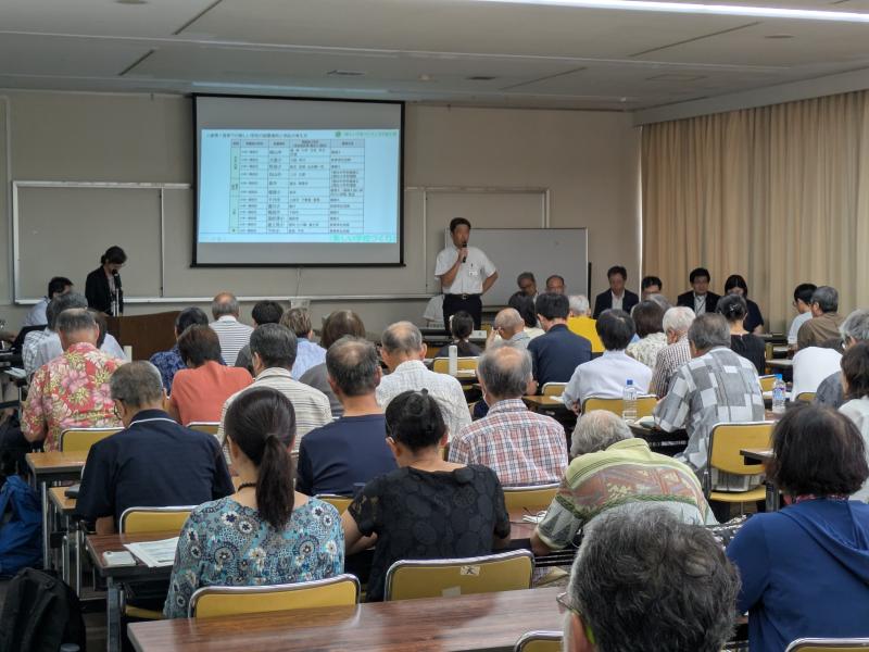 「新しい学校づくり」説明会において、冒頭のご挨拶