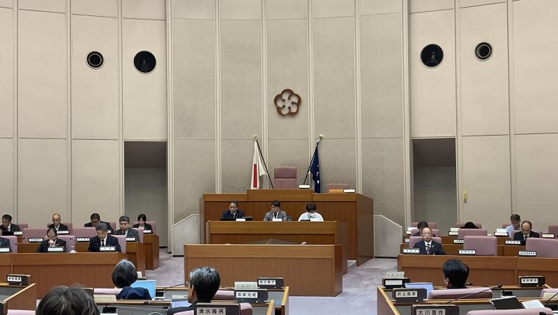 小田原市議会 決算特別委員会の様子