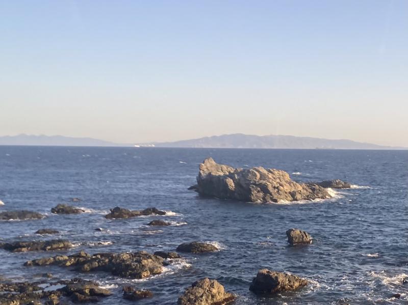 松前町の海岸から、対岸の津軽半島を望む