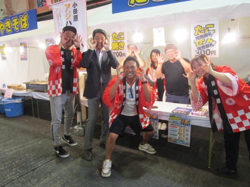 「港の夜市大作戦」会場にて、出店された皆さんと