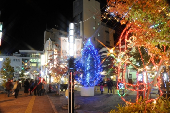 小田原駅前のイルミネーション