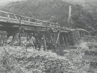 老朽化している太閤橋