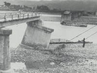 流出した報徳橋