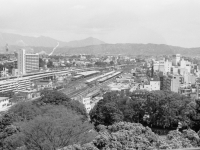 天守閣から見た小田原駅