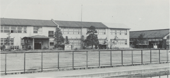 市立桜井小学校木造校舎