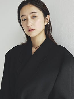 堀田真由さんのポートレート