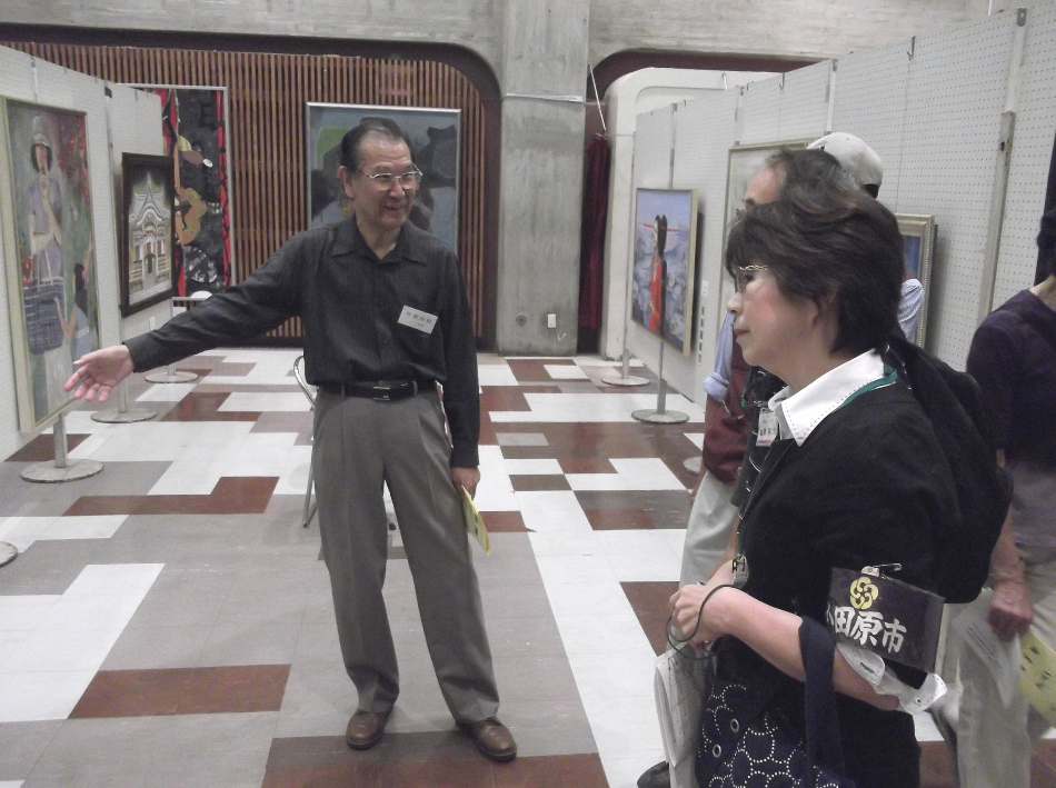 西相美術協会副会長自ら取材に応じていただきました。