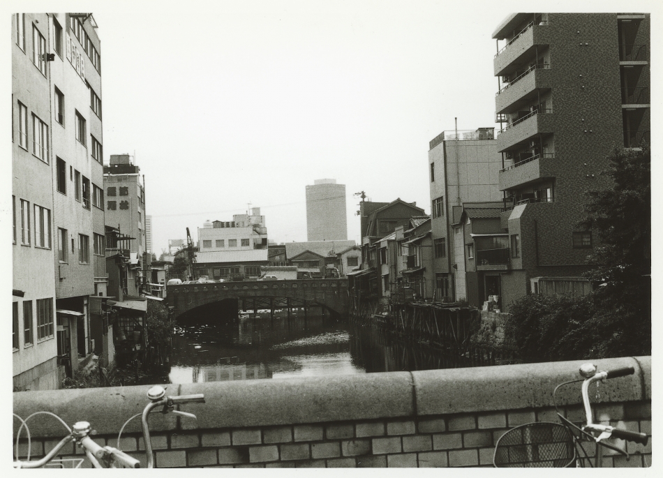 門跡橋より小田原橋方向を望む（昭和60年）