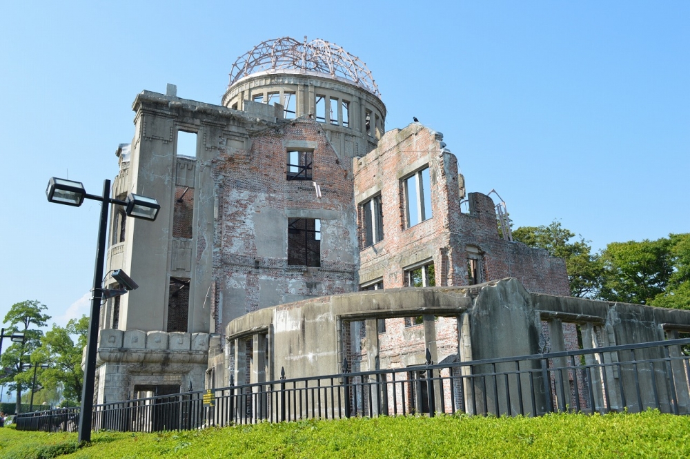 広島平和記念公園内見学（原爆ドーム）