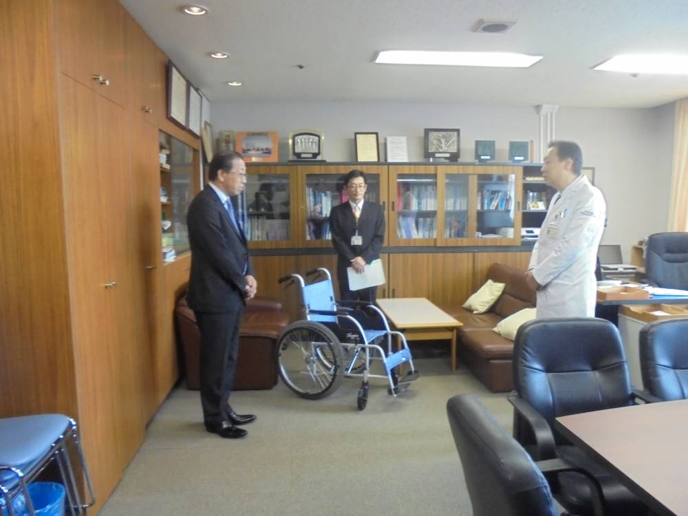 ネッツトヨタ株式会社からの車椅子の寄贈