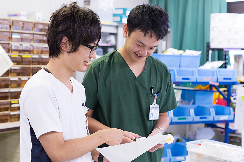 3階東病棟新人とプリセプターの写真3