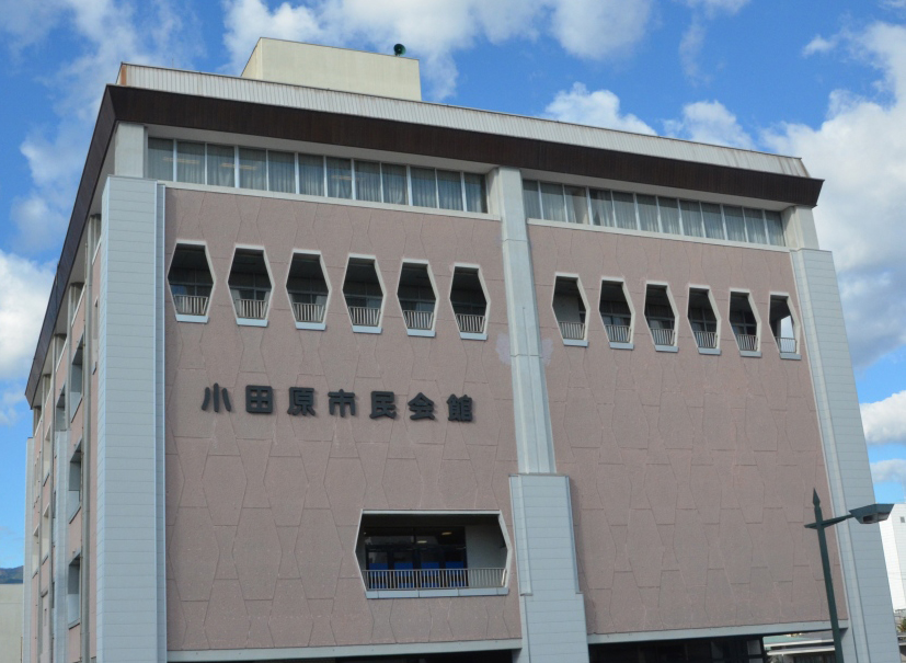 市民会館の外観