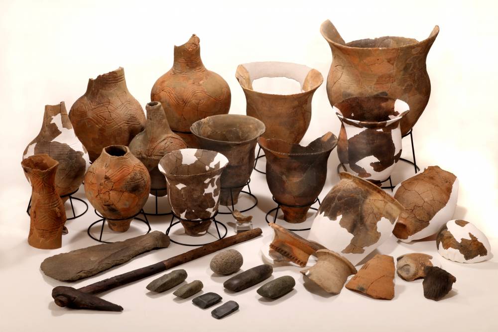 中里遺跡の出土品