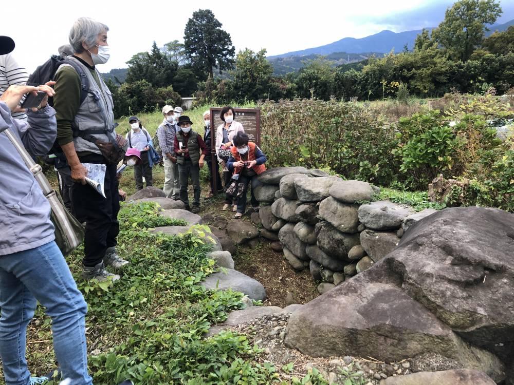 久野15号古墳を見学