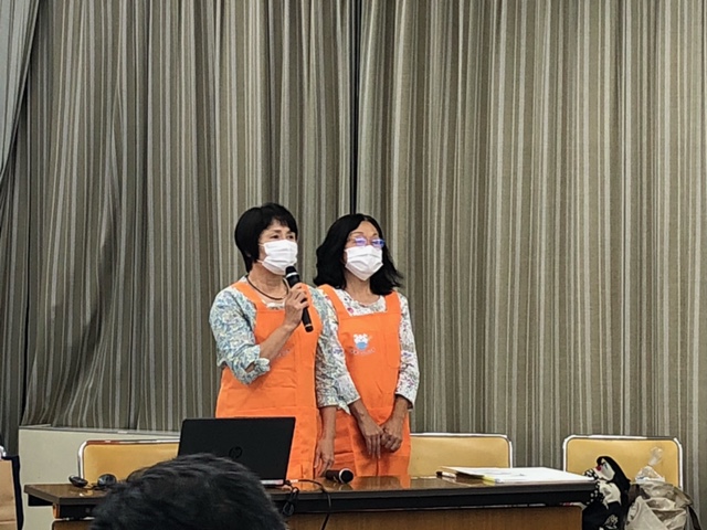 講師 チームそよ風 左:代表 本多孝子氏 右:副代表 山田政子氏