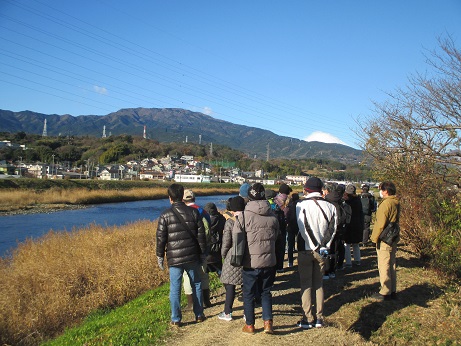 狩川土手にて