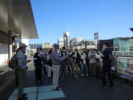 小田原駅東口からスタート