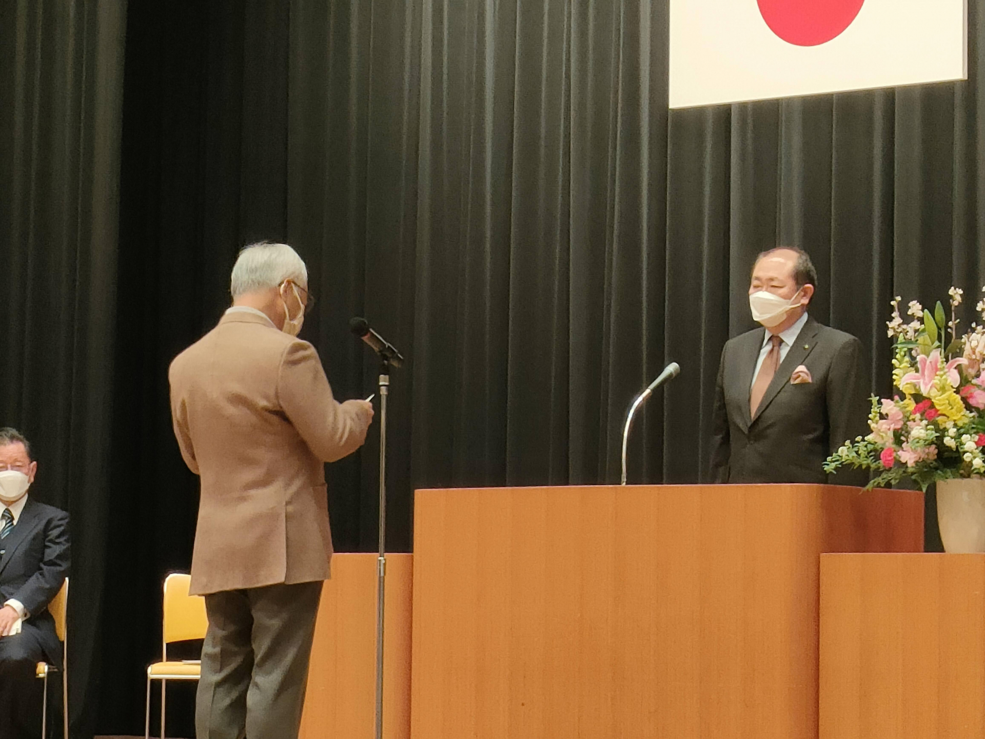 卒業生代表の田原敏郎さんの挨拶