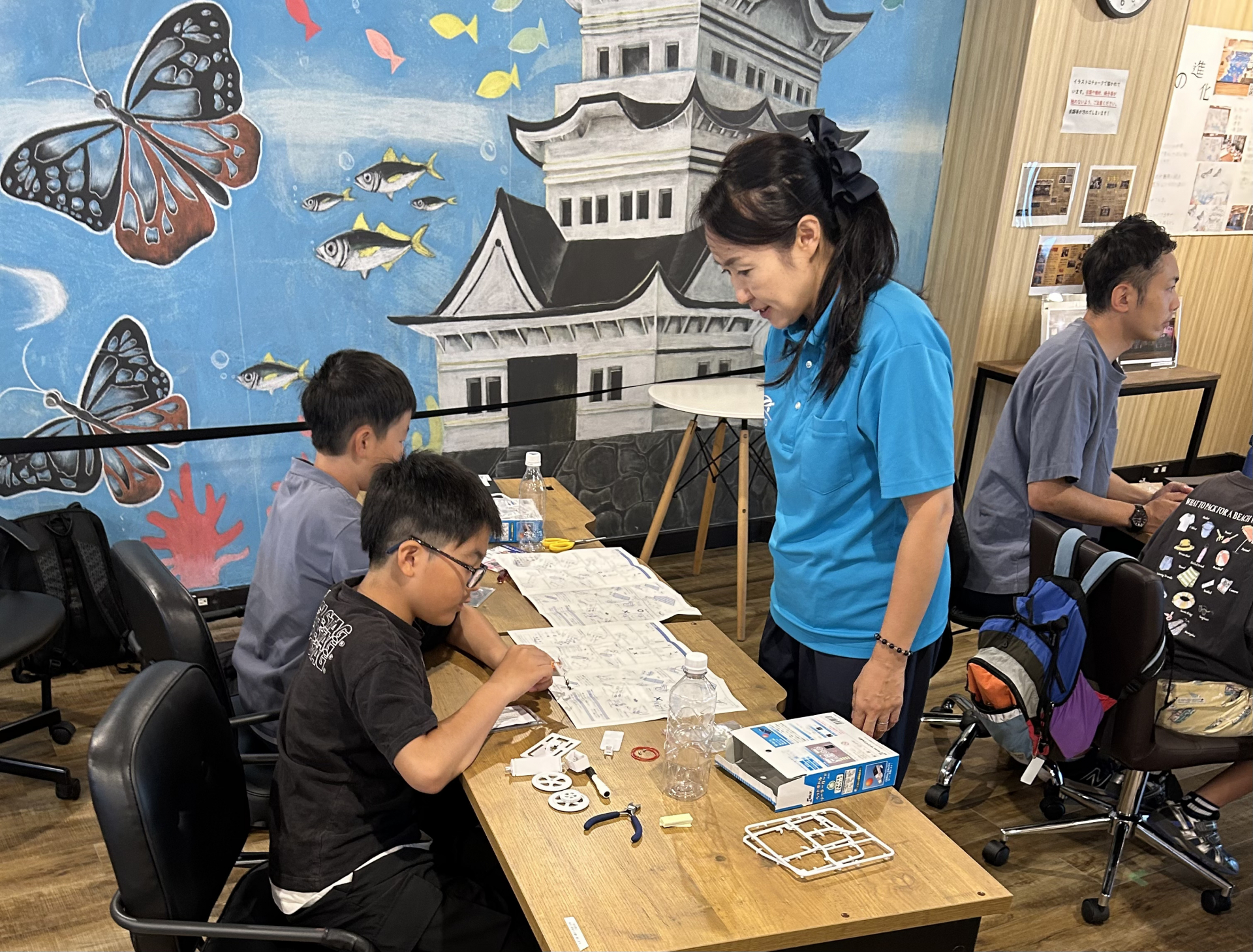 ソーラーミニカー制作体験＆電気自動車を通じて学ぶSDGs  (株式会社REXEV)の様子