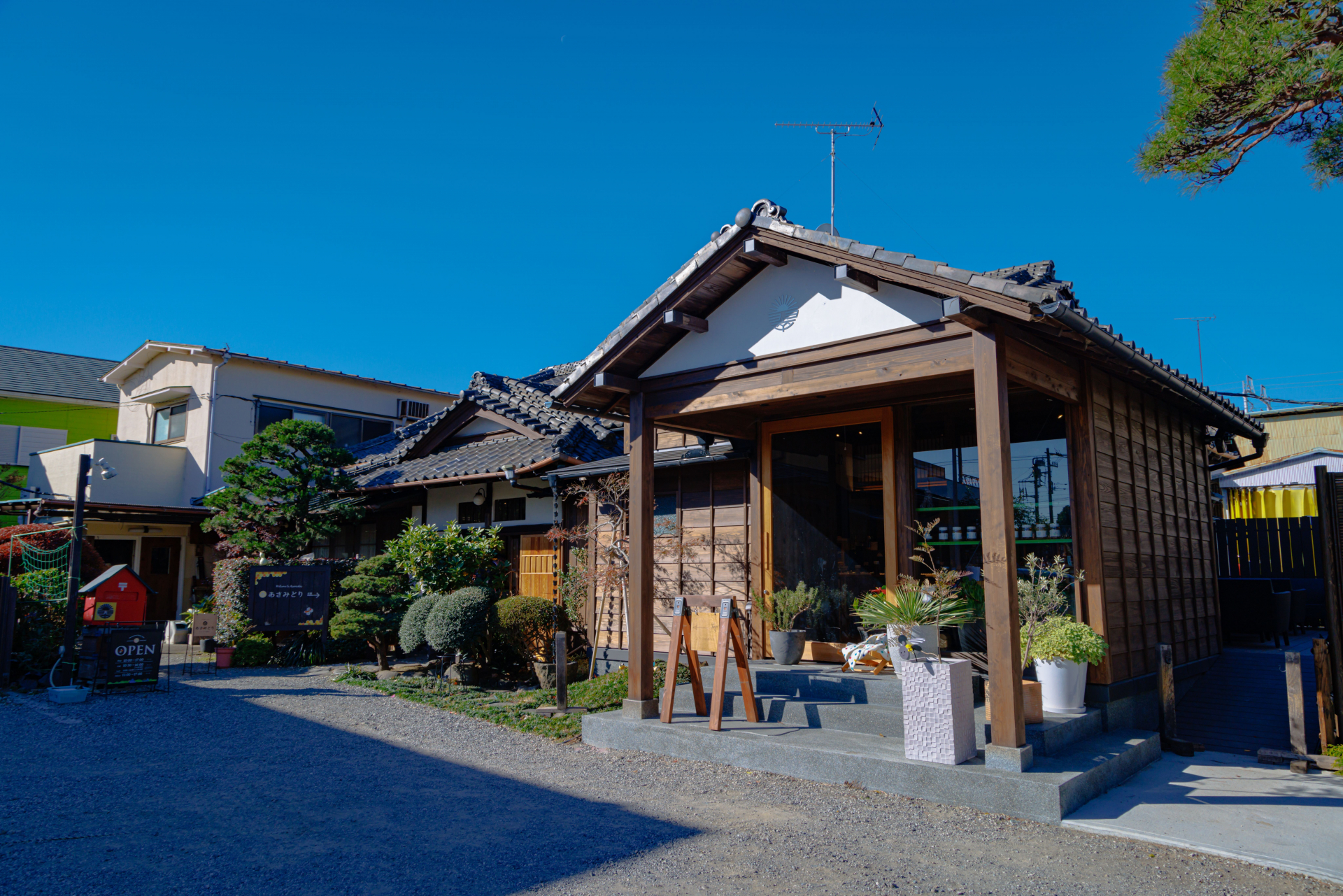 ハチミツ養蜂博物館(朝翠養蜂販売)