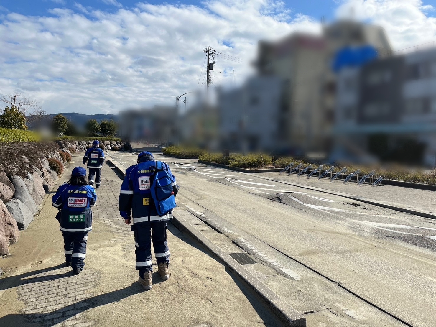 七尾市内の現場調査 路面の破損や液状化の状況を確認