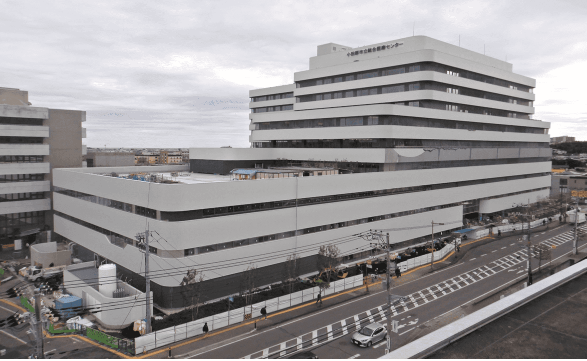 北西方向から撮影した工事現場の写真