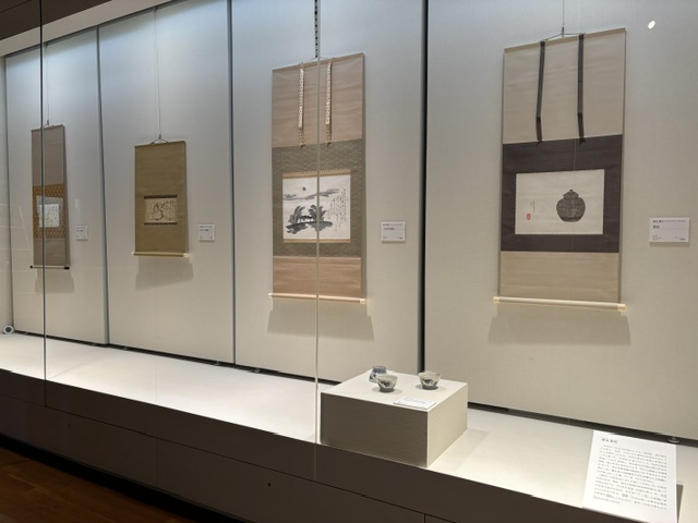 松永記念館収蔵品展「中河与一の眼」展示風景