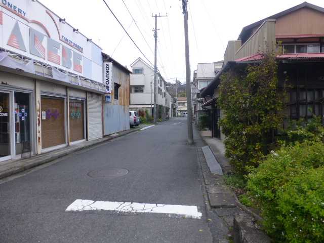 旧東海道までの道